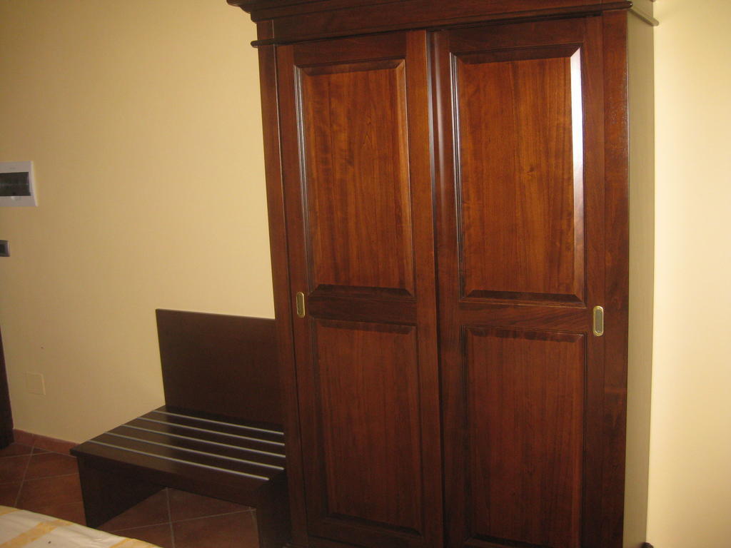 Agritursmo Montesalerno Villa Diamante Habitación foto
